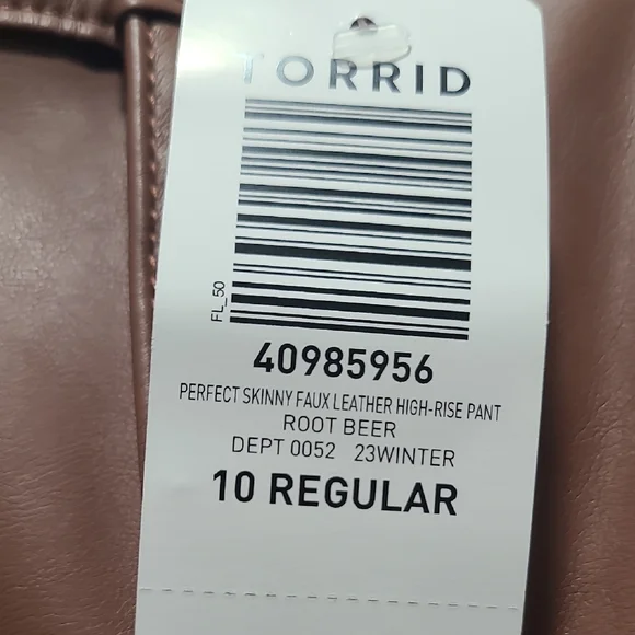 Torrid Perfect Skinny Faux Leather High-Rise Pants And Top 2 Piece Set - Picture 2 of 9